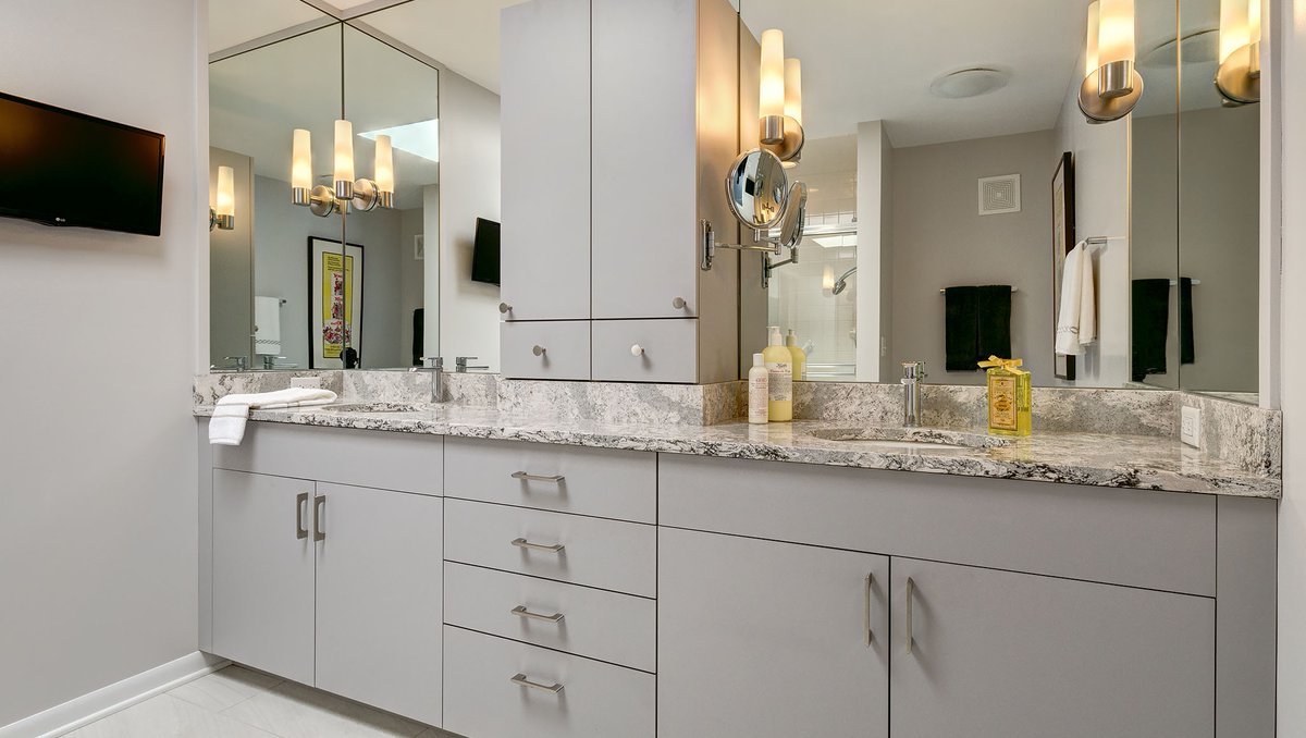 It's the little things that count, especially in the bathroom, where storage space is at a premium. We help you think through the details for a beautiful yet storage filled space. #dreambathroom #bathroomstorage #bathroomcabinets

#DennisJourdanPhotography