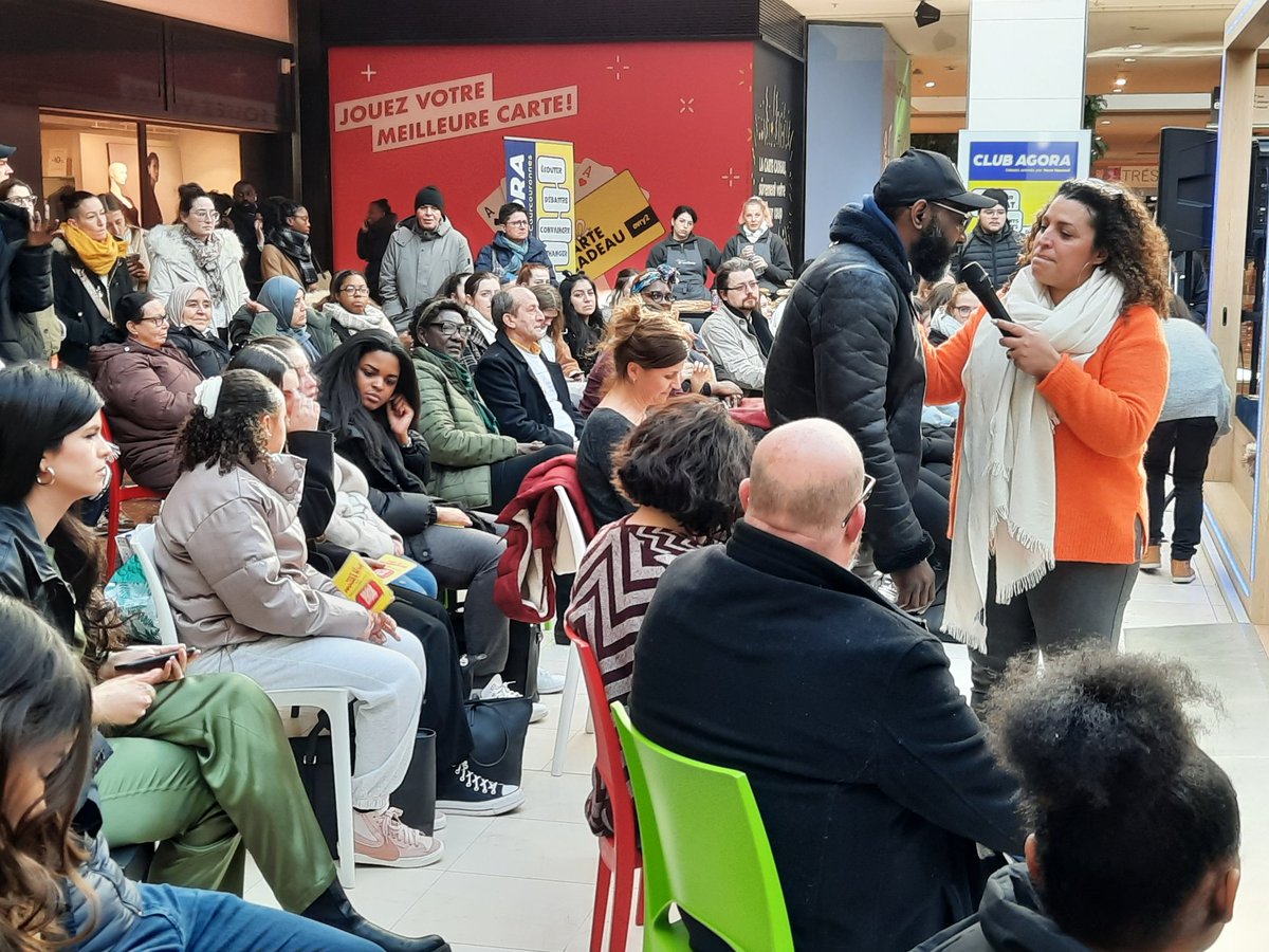 VilledEvryCourc's tweet photo. [DIRECT] #ClubAgora2023 Peut-on réparer l'école ? L'innovation pédagogique, l'inclusion, l'absentéisme, le recrutement... et quid des moyens ? Prenez part au debat c'est en ce moment à #Evry2 avec @najatvb @louisetourret @fatimaxx @NoraHamadi https://t.co/U2qscbctSE