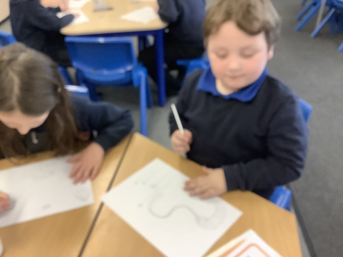 halebank_sch's tweet photo. Willow Class are being very inventive, making up fairy tales inspired by #MichealRosen and #Vivschwartz in the Fairytale Workshop.#BL_Learning https://t.co/68frpROEIH