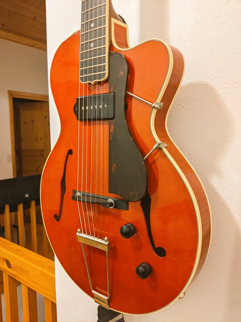 cn93496's tweet photo. シンプルなフレーズでBluesフィーリング醸し出せるようになりたい…🎷

#Stringphonic https://t.co/JnuSb1ojxm