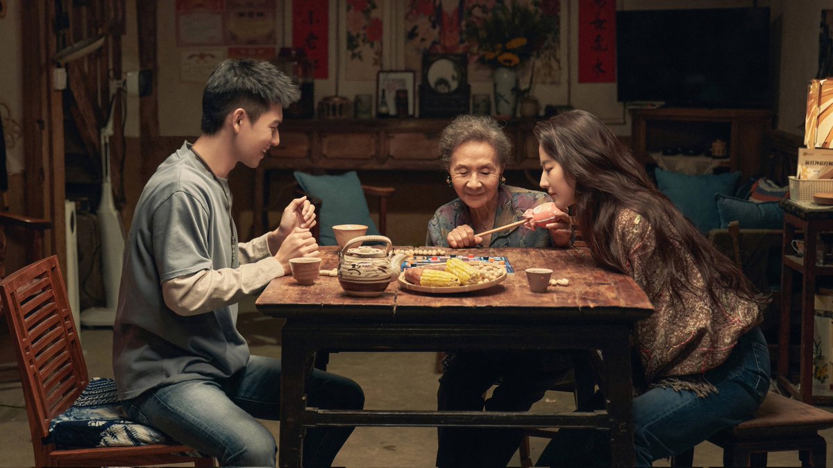 secretsforests's tweet photo. "it's not that we can't change the world. on the contrary, everything we do changes the world in subtle ways. if we have love and kindness, the world becomes a little better too"

🎐 #meetyourself #去有风的地方 https://t.co/iuojDTnZde