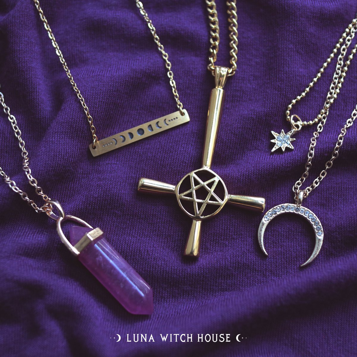 LunaWitchHouse's tweet photo. Treat your loved one to a cute witchy Valentine’s Day gift today, there’s much more on my Etsy 💛
https://t.co/OWuGXh5HED
#witchshop #witch #witchesoftwitter #witchywednesday #etsywitches #witchesoftwt #witchessociety #gothshop #witchesofetsy #etsywitch #wednesdayvibes #gothtwt https://t.co/JUv5jjRMrE