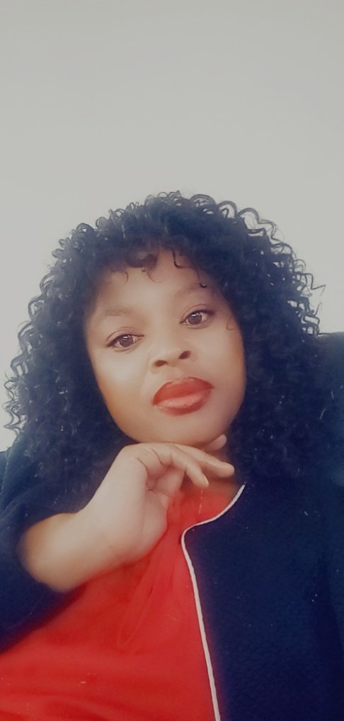 NdouLorna's tweet image. Take a moment and appreciate your self. Look back and appreciate all the ups and downs of life. Today you are a better person because of your journey. #loveself
