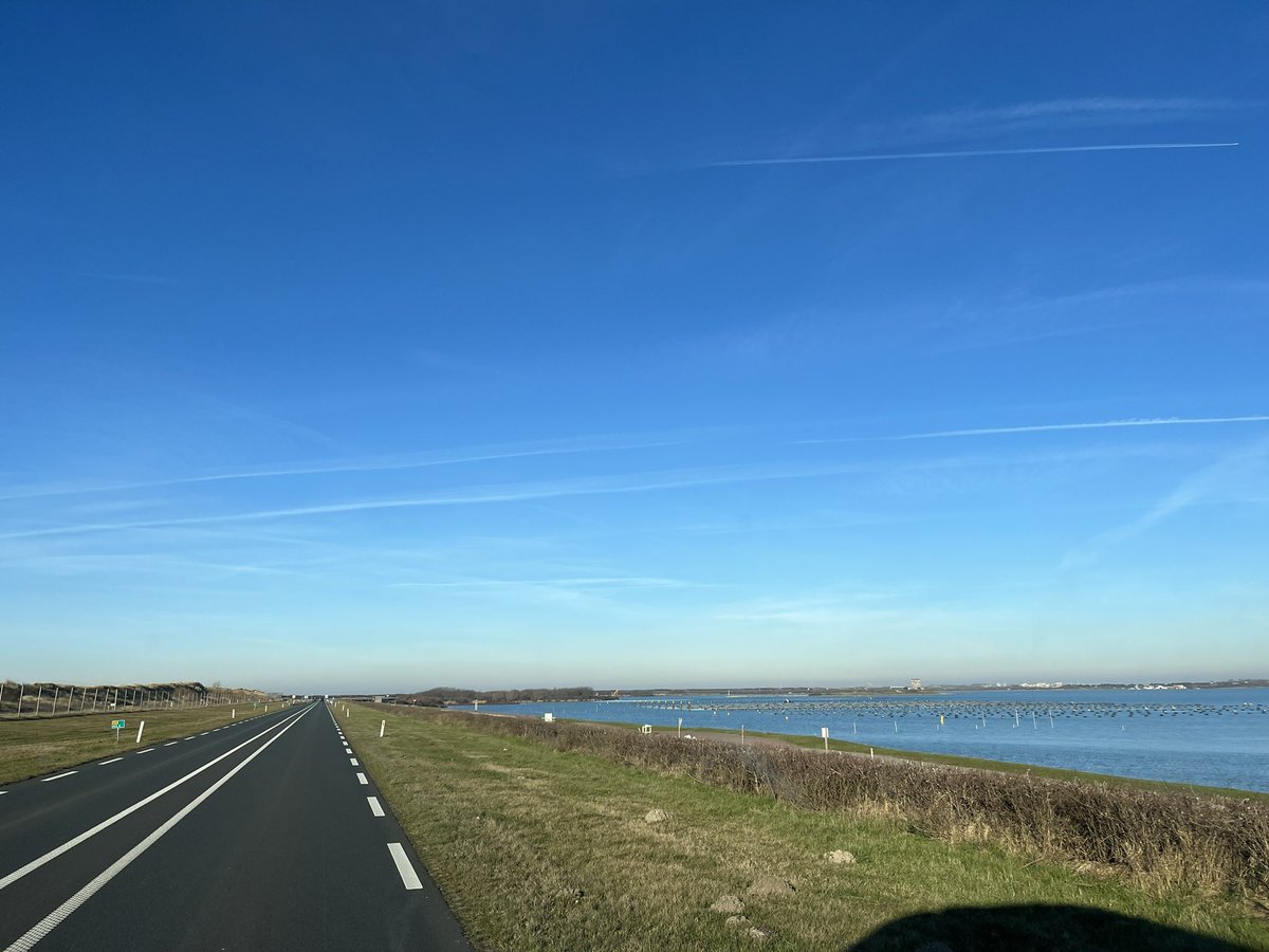 klusjesmanIAM's tweet image. Met zwa naar Nieuwe Tonge. #projectbus Haha!