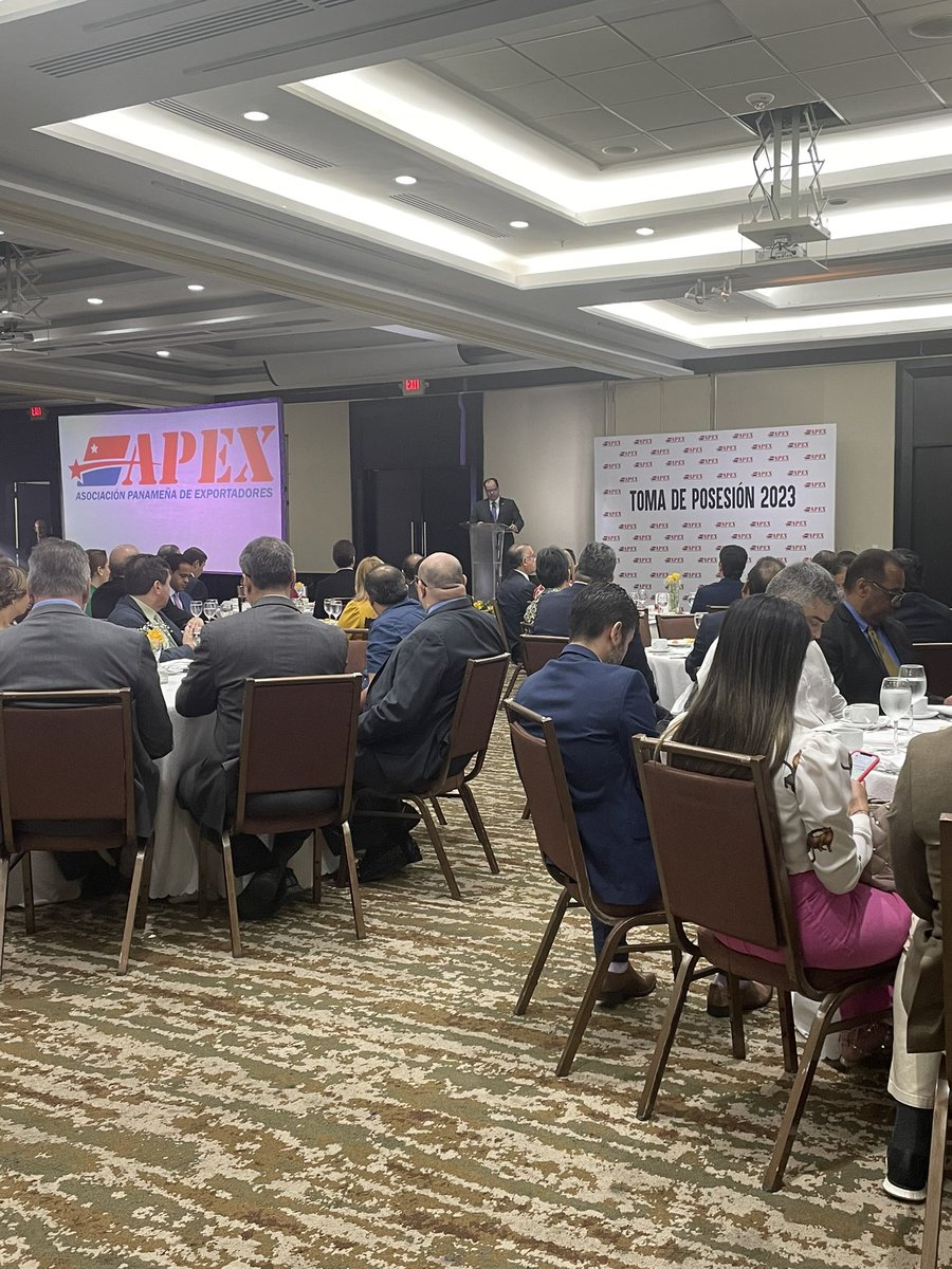 #MinutoAMinuto Victor Pérez, Presidente de la Asociación Panameña de Exportadores concluyó: “En APEX seguiremos trabajando junto a los exportadores panameños para apoyarles y acompañarles en su travesía”