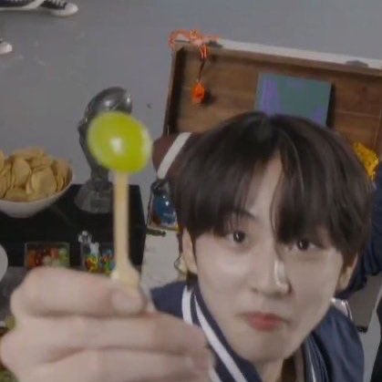 sjypouts's tweet photo. jungwon being enhypen’s baby — a devastating thread ♡ https://t.co/yGTF7qDn71
