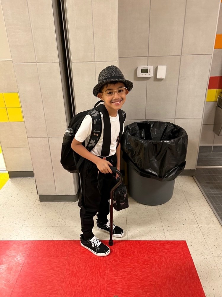 IsdSomerville's tweet photo. On Monday, we celebrated the 100th day of school! We  are growing everyday and getting more creative as is seems! https://t.co/ErSjBwwRJK