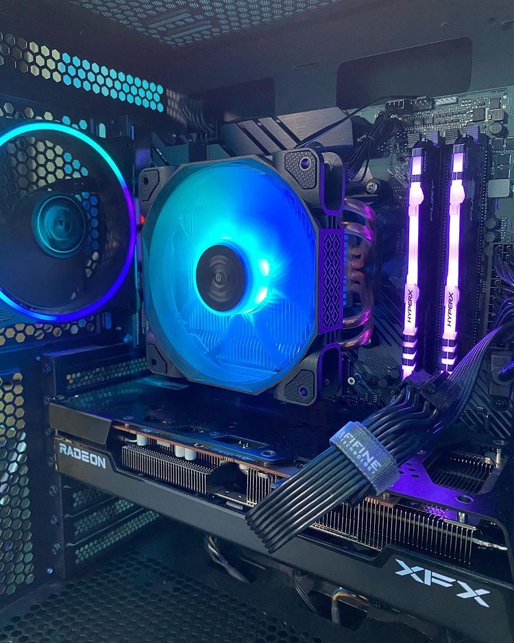 xfxglobal's tweet photo. Keeping it cool 🌬️
📸: @afonsosantos_tech #XFXshare https://t.co/gcR4Vchksn