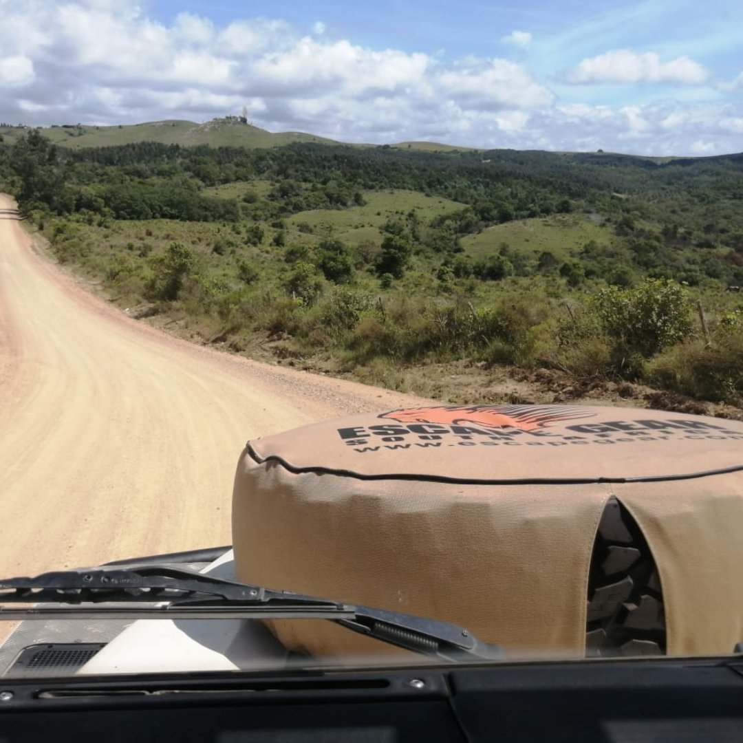 Custom-tailored and branded, Escape Gear Spare Wheel Covers look good and gives your tyre all-around protection 🤩⁠

📷: @roundaboutwest

#escapegear #overland #sparewheelcover #adventure #4x4 #offroad #explore #exploremore