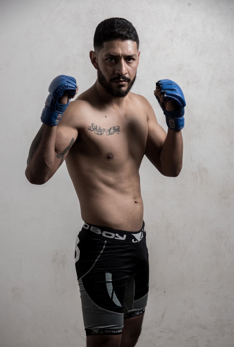 Jessie Rosas y César “Savage” Bañuelos, pelearán en el Main Card de #UWC41 el viernes 24 de febrero desde las instalaciones de Entram Gym.
​En la división de 135 libras chocarán estos exponentes de 20 y 29 años harán su segunda presentación en la jaula de <a href="/uwc_mexico/">UWC México</a> .