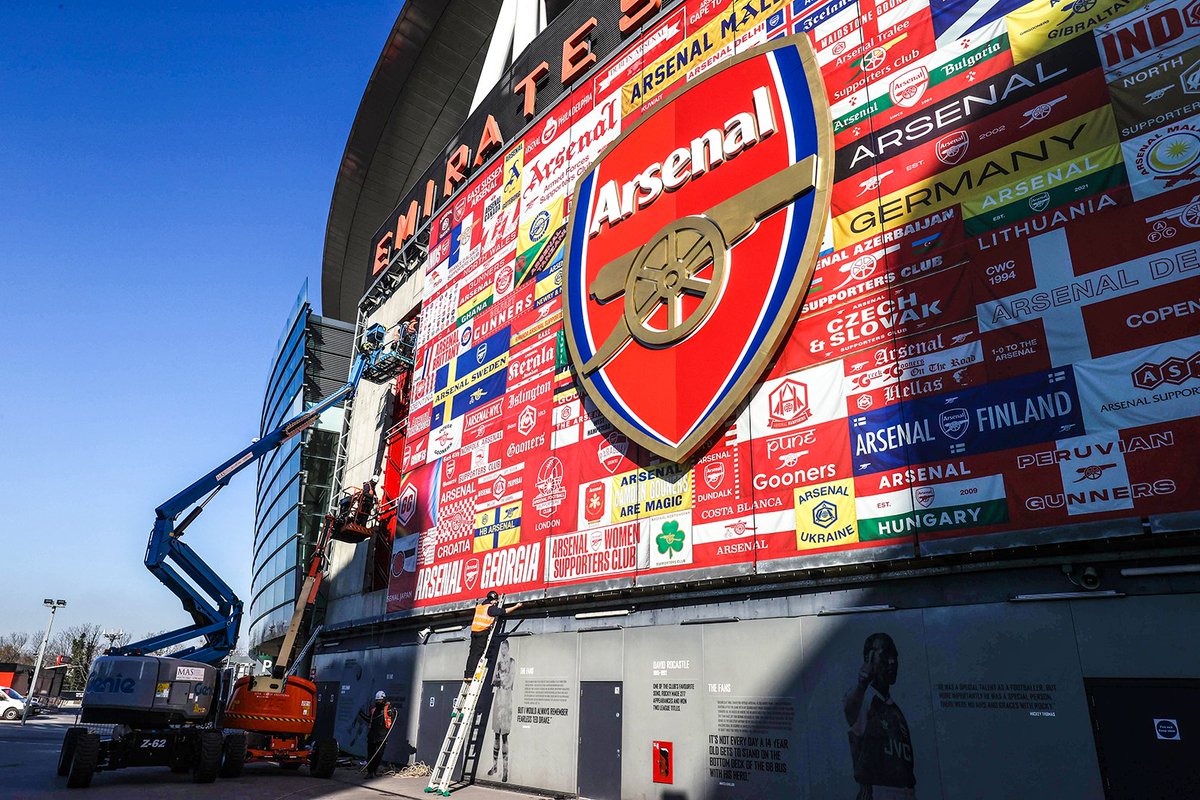 brfootball's tweet photo. New art outside of the Emirates 🎨 https://t.co/FdvmYNmW93