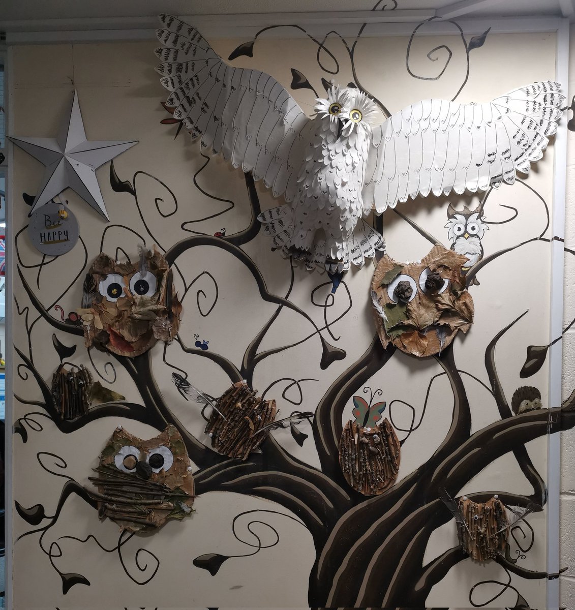 kelly_truscott's tweet photo. When you work in a school and realise you'll fit right in. #Handsworth #owlmagic @cest_services https://t.co/3NYkodSP2P
