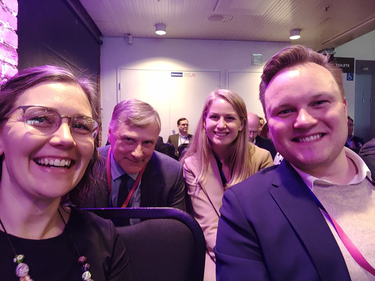 SKlehtonen's tweet photo. Kohtaamiset hyvien tyyppien kanssa ovat iso osa #Rafo-nautintoa!

🤝 Onnistuminen mun työssä mitataan sillä, kuinka hyvin onnistun toimimaan #verkosto'issa.

Tärkeimpiä ovat kuntaihmiset, kuten
@KL_JariKoskinen @HMLkaupunki
@EllenRydbeck #Hattula
@aleksieskelinen @Kuopionkaupunki https://t.co/dxrybQfxzO