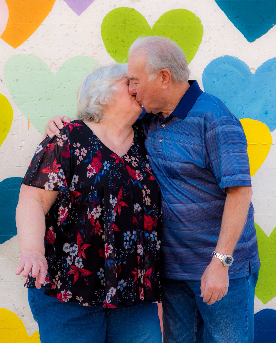 KNOW BEFORE YOU GO: Have your photo taken by a professional photographer at the Confetti Hearts Mural in @southendclt thanks to <a href="/usbank/">U.S. Bank</a> this Saturday! Here's what you should know 👇

southendclt.org/do/valentines-…