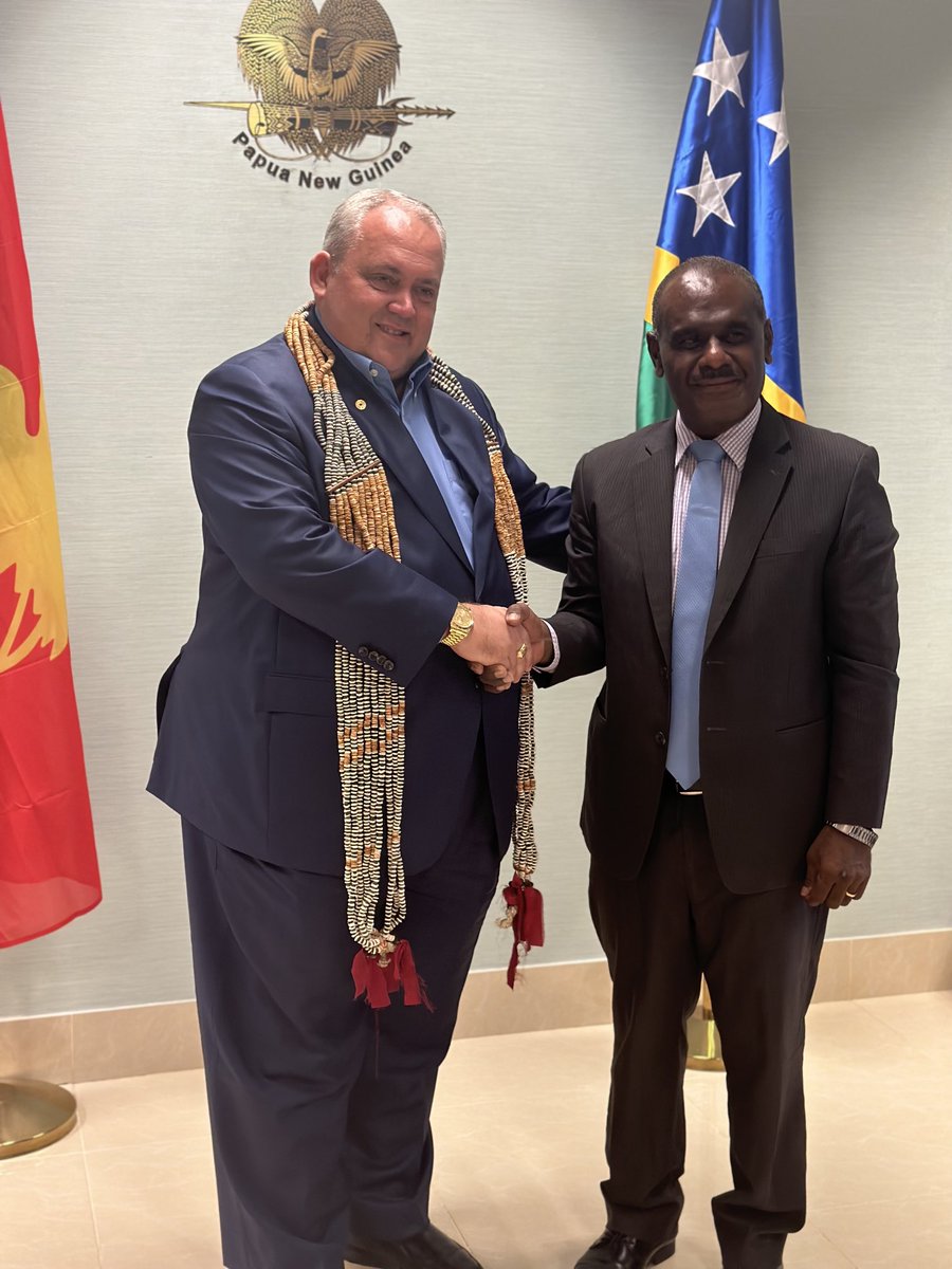 CollinBeck's tweet photo. 🇸🇧 and 🇵🇬 Foreign Ministers held rich bilateral discussion this afternoon followed by signing of a bilateral Agreement to facilitate 🇵🇬 Police Deployment to 🇸🇧. Wantok states connected by geography, culture and blood. Melanesian solidarity and diplomacy. Island strong. https://t.co/tX6syqyajG