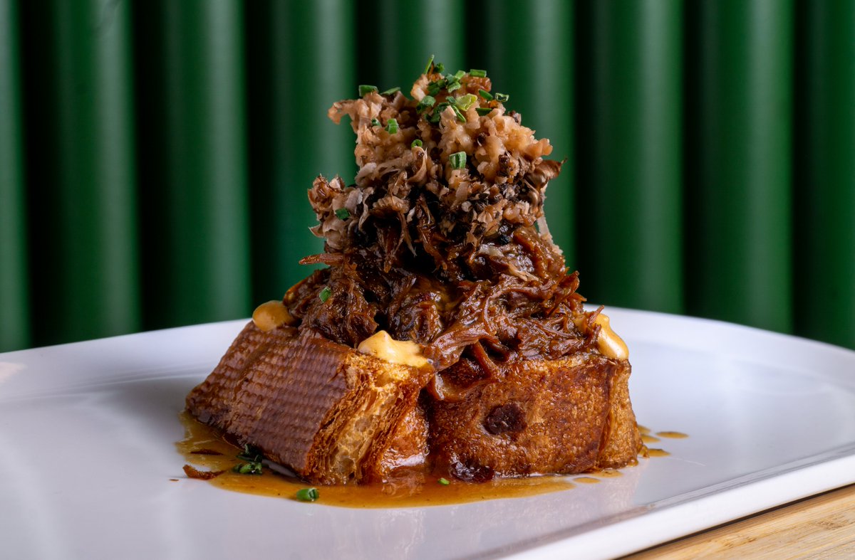 Hay clásico en nuestra carta que no pueden faltar ningún día del año. Celebra San Valentín en El Lince.

Reserva 👉🏻 ellincerestaurante.com

#ElLince #food #gastronomia #comida #instafood #foodie #chef #restaurant #instagood #foodlover #foodphotography #JaviEstévez #casquería