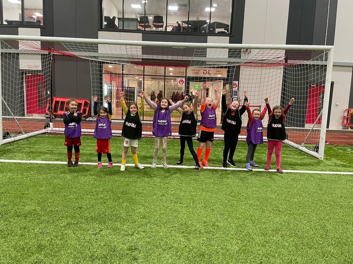 HuddlePontyTown's tweet photo. HUDDLE TONIGHT ⚽️😊

To all of our regulars, feel free to bring a friend. The more, the merrier! 

FREE fun football session for girls aged 5-12 👧

The session starts at 4.30pm and runs for an hour ⏰

CF37 5UP (USW Sport Park) 📍

New players always welcome! 

Please share 😊 https://t.co/MsA8RjlQEx