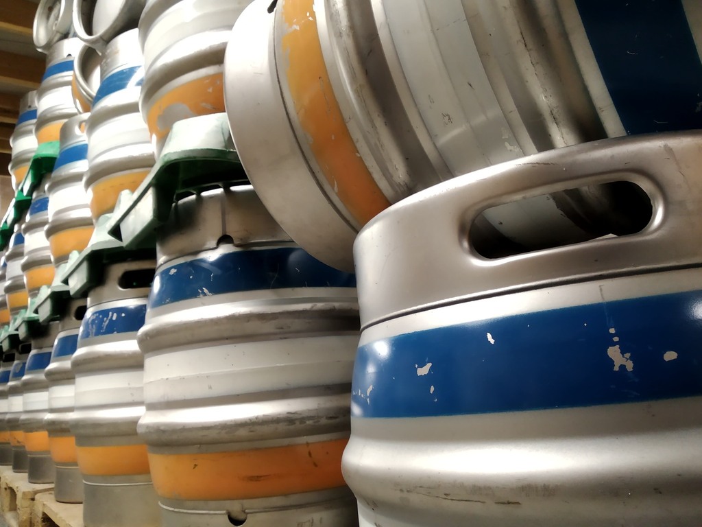 treensbrewery's tweet photo. We've got a combination of #Krowsek and #Local on draught at the brewery this week. Pop down on Friday from 12-7 and collect your takeaway weekend beers. https://t.co/KQEIC181YG https://t.co/UuMHuaA9u5