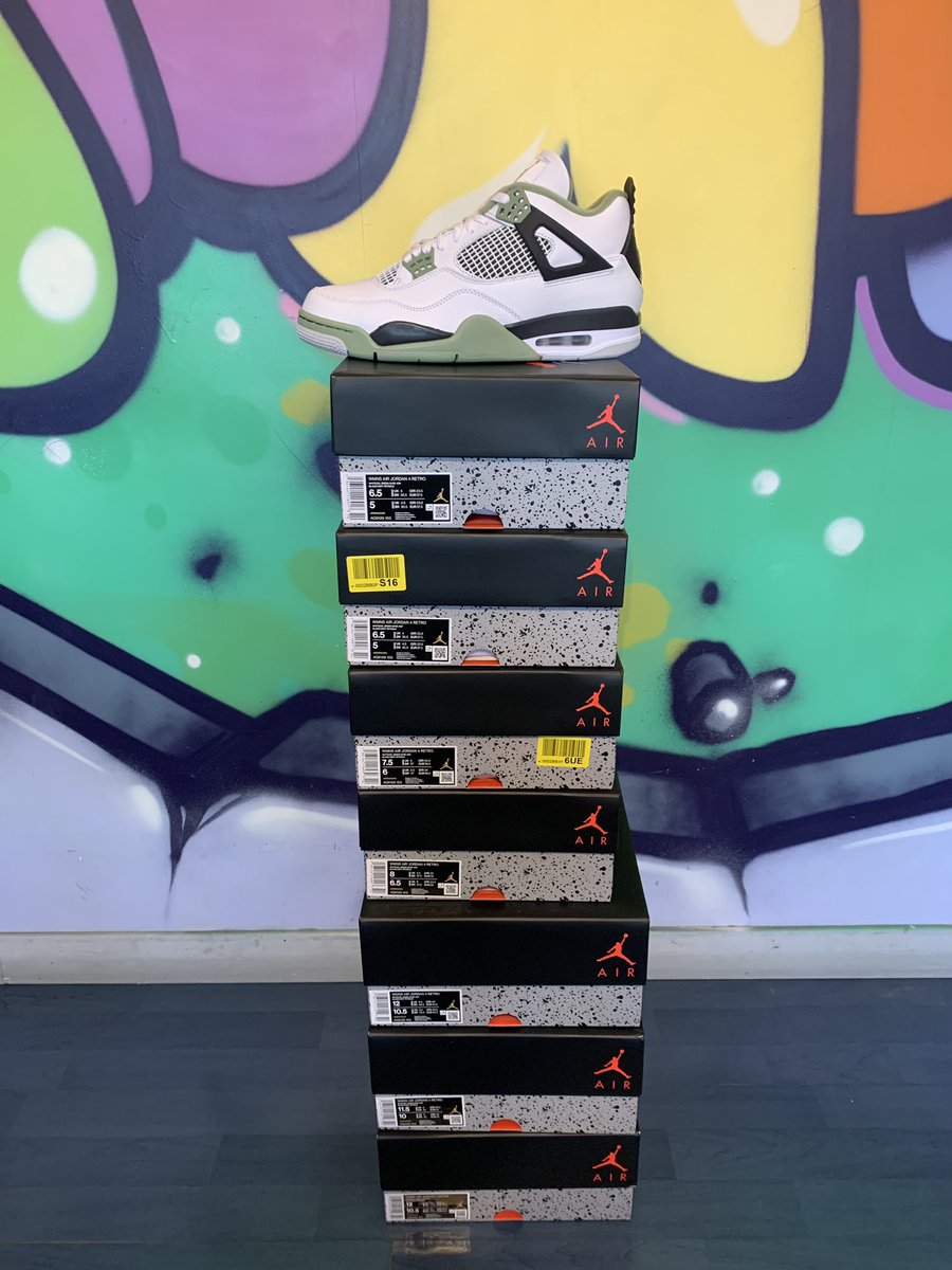 Inhand💚
<a href="/panaiobot/">PanAIO</a> <a href="/TheLemonClub_/">LemonClub</a>