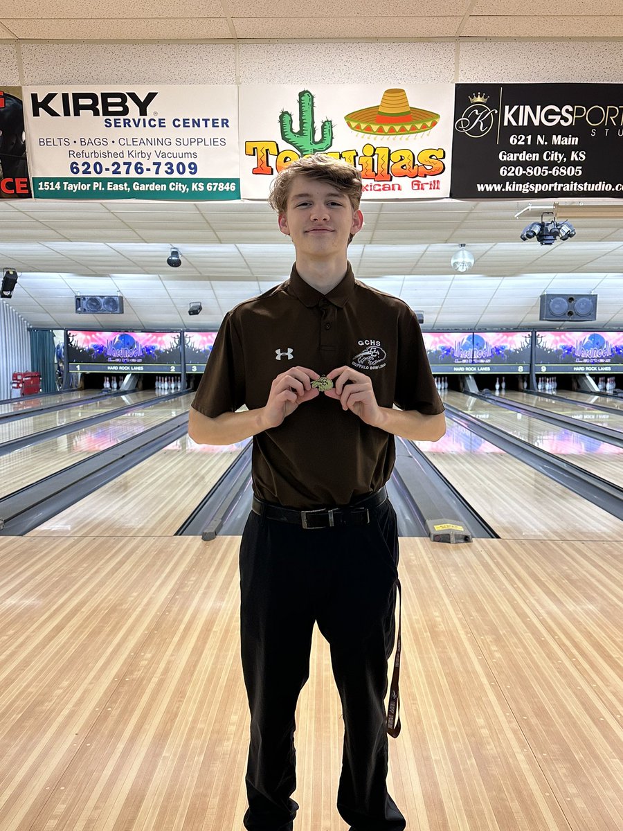 GCHSbowlingbuffs tweet media