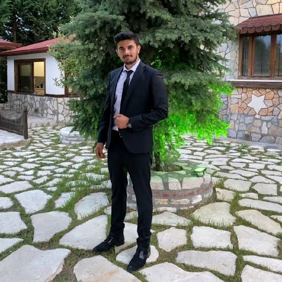 EreenYldzz's tweet photo. Devrem Enes Melik Köseoğlu enkazdan hala çıkarılamamıştır, bilgisi olan veya o konumda olanlar acilen ulaşsın MERKEZ İSKENDERUN HATAY İbrahim karaoğlanoğlu caddesi Mustafa Kemal mahallesi medipark hastanesi karşısı Kardelen apartmanı No:144/6 B
#hatayiskenderun #acildeprem https://t.co/fcsTWXRyA1