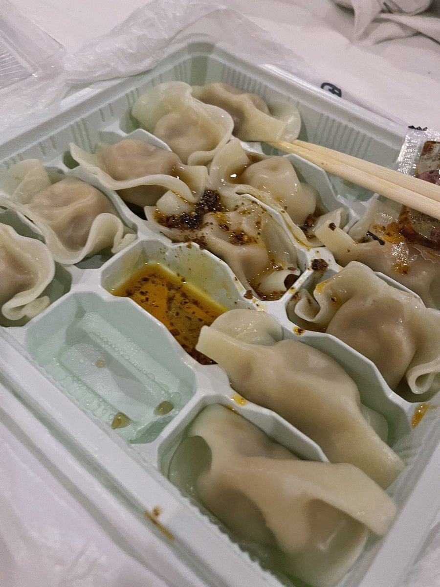 Asf2354's tweet photo. 最真实的人间烟火，不过普通的一餐一饭😋 https://t.co/ykMt11uB20