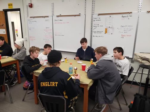 HFLSwim_Dive's tweet photo. It’s Sectional Prelims day for HFL Swimming!  Time to bring it boys! A big team breakfast to start the day this morning. https://t.co/RVcxwEVVYx