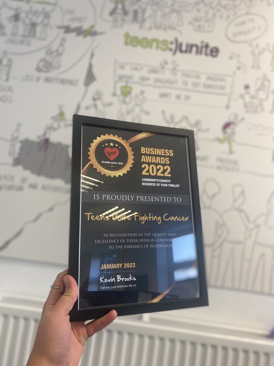 teensunite's tweet photo. We are so proud to have received a BusinessAward from @LoveHoddesdon recognizing the charities contribution to Hoddesdon! Long May it continue in 2023 💜💚 #youngcancer #cancerthriver #cancerawareness https://t.co/5OJbVbq36h