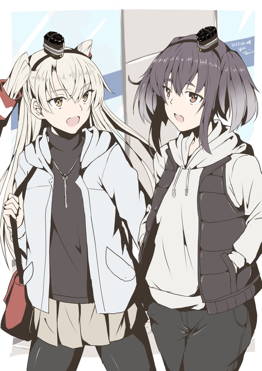 amatsukaze (kancolle) ,tokitsukaze (kancolle) multiple girls 2girls pantyhose two side up long hair hoodie skirt  illustration images