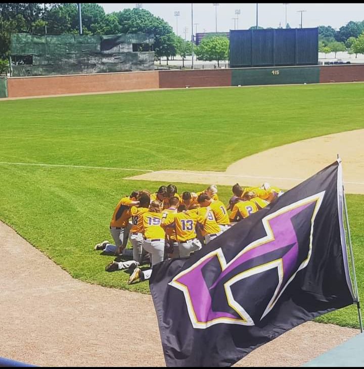 HornetHardball's tweet photo. It's game day!
Hampton Hornets vs Griffin Bears
6pm

Today's game is at Griffin Christian 2000 West Mcintosh Road, Griffin, GA 30223 

JV will still practice until 5 pm today. https://t.co/eOlBJG1Yzn