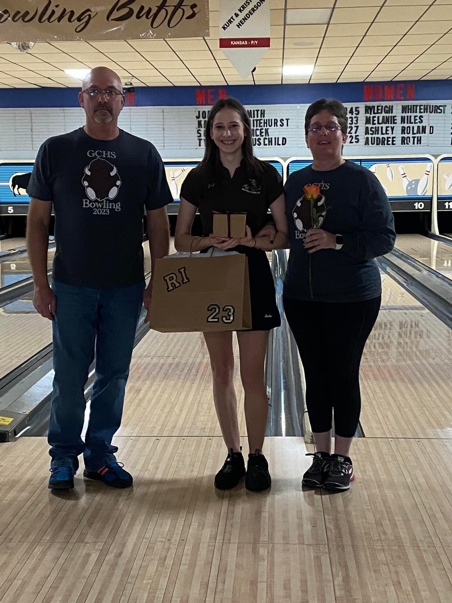 GCHSbowlingbuffs tweet media