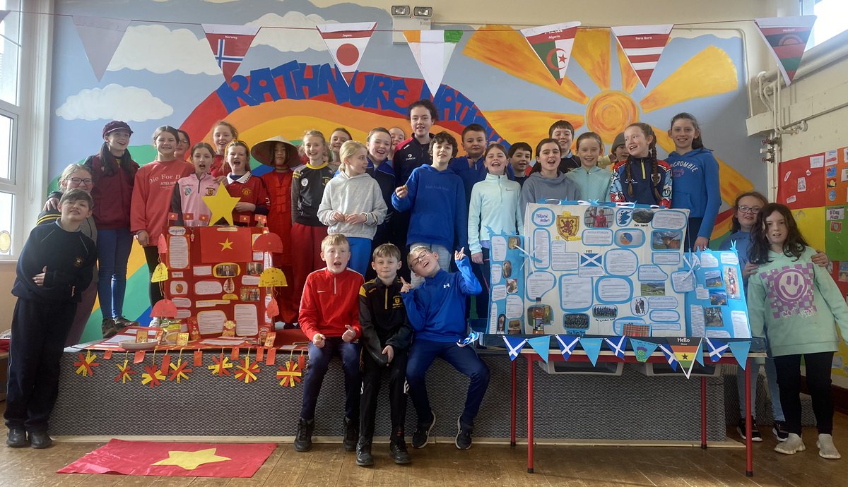 MsMurphyRNS's tweet photo. Rang a Cúig worked so hard on their projects as part of our InterCultural Day today. They are so proud of the finished products. A big well done to all the classes 🤩👏👏@RathnureNS @RathnureGreen https://t.co/QfAPwrfO8V