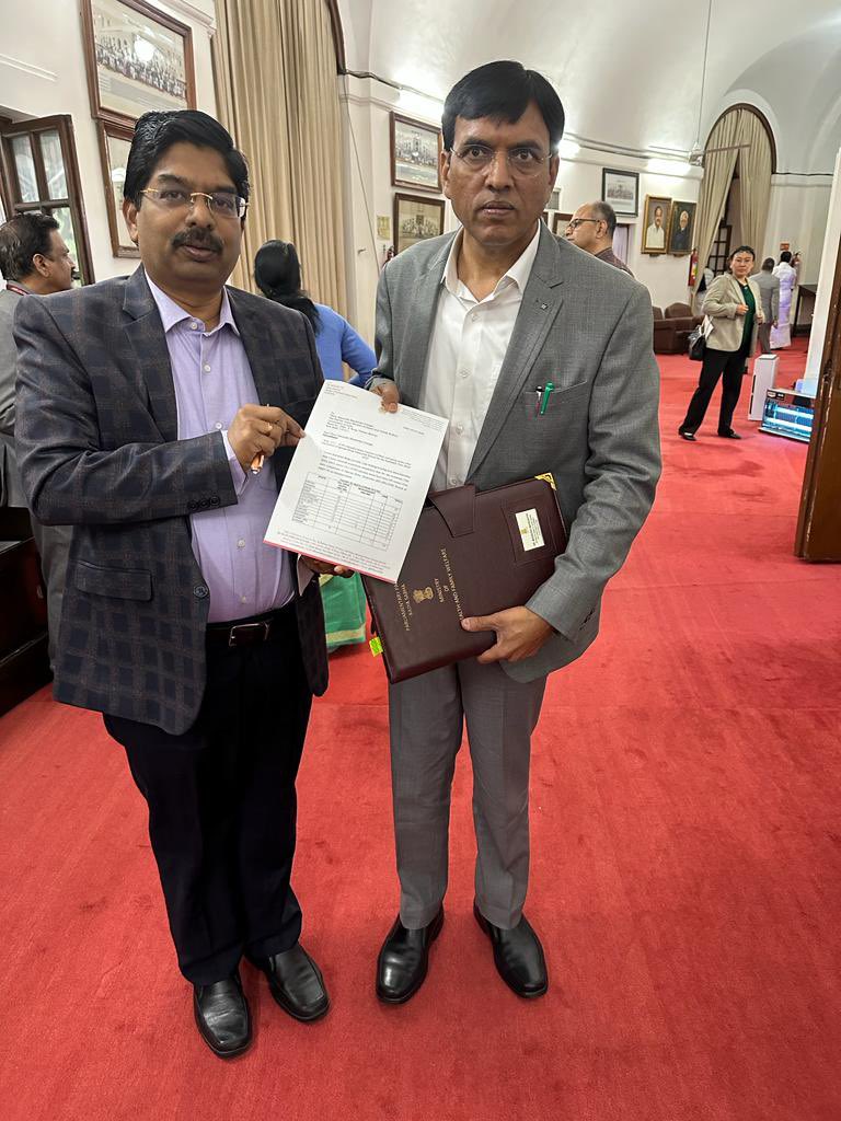PWilsonDMK's tweet photo. Today I metHon’ble @mansukhmandviya and gave a Letter seeking to extend time to fill up Stray Vacancies to enable students to participate in counselling for unfilled 1311 vacant PG Medical 2022-2023 seats which is going waste.Hon’ble Minister has assured action in this regard. https://t.co/F3w6ktYcK7