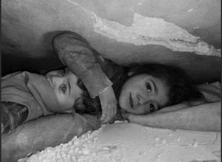 #Turkish state doesn't let humanitarian aid pass to #Kurdish regions. HDP aid trucks were confiscated. Same in Turkish occupied Afrin, Syria/Kurdistan. Humanitarian aid is not allowed to pass.

🇹🇷 refuses help for #Kurdish regions &amp; uses #earthquake to continue genocidal politics