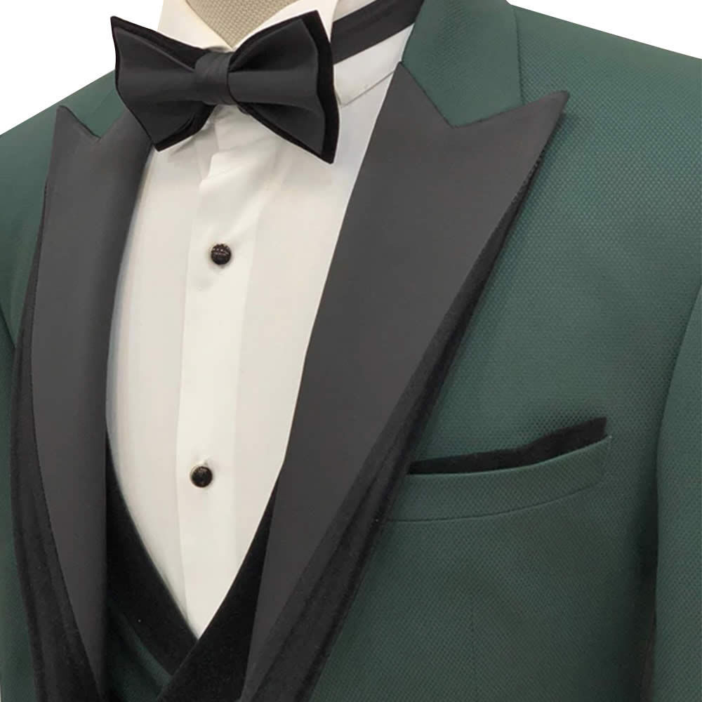 AndreEmilio_Men's tweet photo. "Step up your formal wear game with sharp and stylish tuxedo lapels! Make a statement at your next event.
Shop Now: https://t.co/nmRRqtjm1k
#tuxedolapels #Fashion #StyleGoals #tuxedo #tuxedosuit #lapels #TheBadBatch #PhilKnight #Drake #mensfashion https://t.co/Tqr8g8dEtN