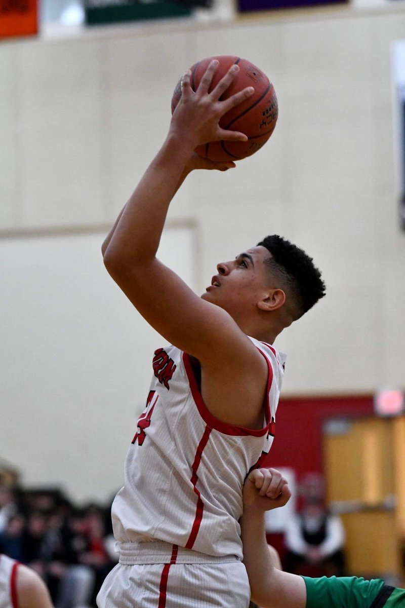 TGK_Athletics's tweet photo. Senior night for @DJAlston9 and the @redstorm_sports Started off slow but got going in the 2nd qtr to open the game up. He finished with 21pts 11 rebounds a few steals and assist to help his team pull out the victory 79-21.
#thegrindknows #striveforgreatness #tgkgrindlab https://t.co/sLKFnM12l2