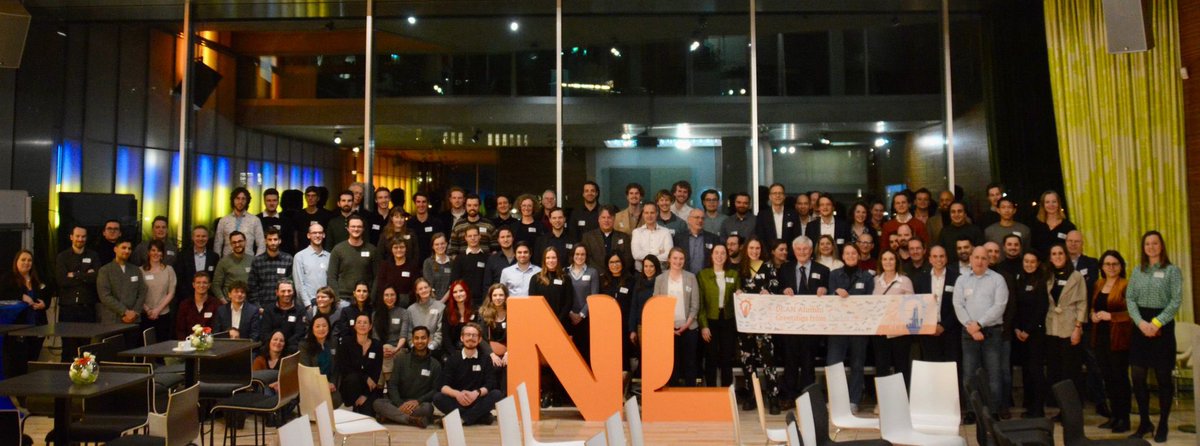 NLinDeutschland's tweet photo. Eine besondere Veranstaltung. 100 Alumni von 4 🇳🇱 technischen Universitäten waren gestern Abend in der NL-Botschaft. Dabei wurden die Beziehungen zwischen 🇩🇪 &amp; 🇳🇱 gestärkt und eine neue Zusammenarbeit für eine nachhaltige Zukunft geschaffen. https://t.co/NUuCfyHBwI