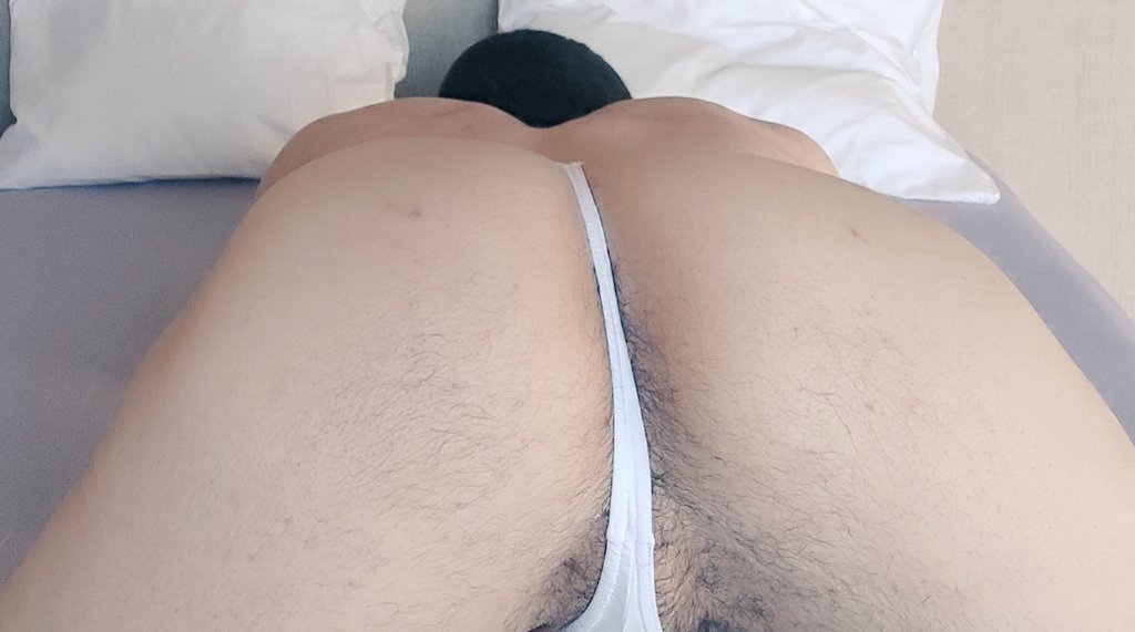 AsmodePuppy's tweet photo. Jour 6 :pecs triceps. Hier c'était les cuisses.
Bon qui vient écarter ce sting 💦🍆🍑
#SlaveEXPOSED https://t.co/gwxjUFt4Rx