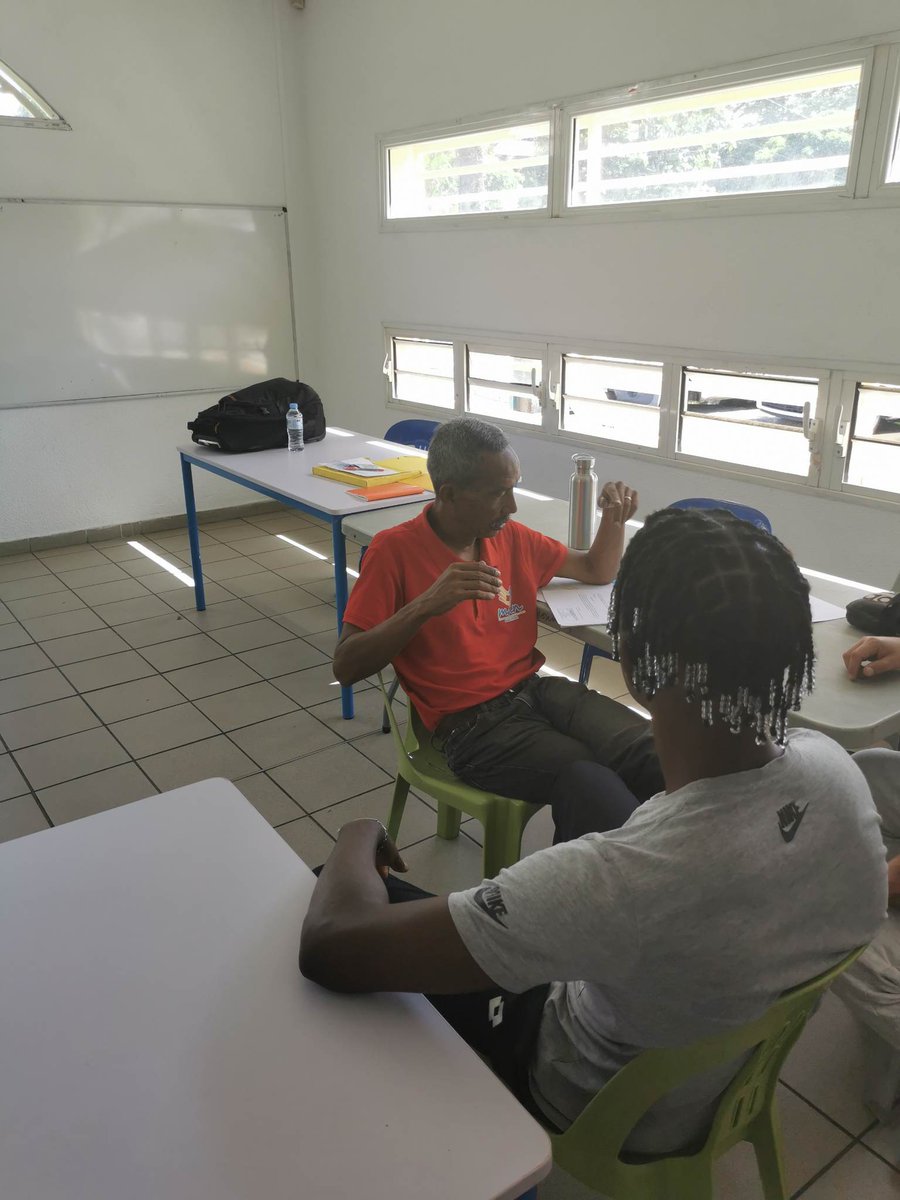 indien_man's tweet photo. Action: REMOB 💪🏽
Lieu: Saint-Benoît 🇷🇪
Atelier individuel et collectif sur notre Programme Respect et Traitement de la Violence, chapitre Respect et CNV avec de l'OSBD 👀🫀☝️🗣
Action est financée par le SPIP974 🇷🇪
#traitementdelaviolence #cnv #osbd #SPIP #laréunion #respect https://t.co/DUMcnRUXLx