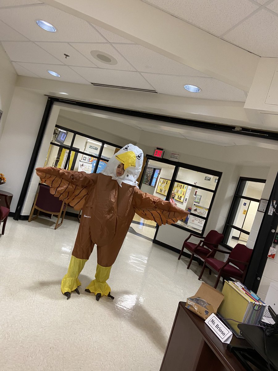jennrpeter's tweet photo. #EagleNation #EMS #EagleStrut #WorldWildlifeDay #MAEOE #EMSGreenTeam#MCPSSERT @EasternMS_Prin https://t.co/Q4PkApLaZv