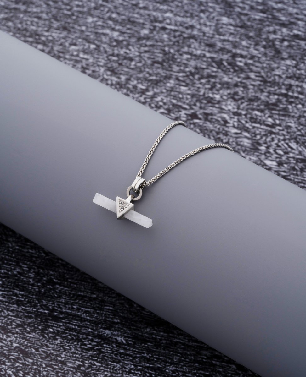 something yellow, something blue, something silver, picked just for you 💕

#allweareuk #amazon #amazonmusthaves #amazonjewellery #giftideas #valentinesgift #valentinesjewellery #statementjewelry #statementjewellery #jewellery #nordic #mjolnir #thor #giftinspo