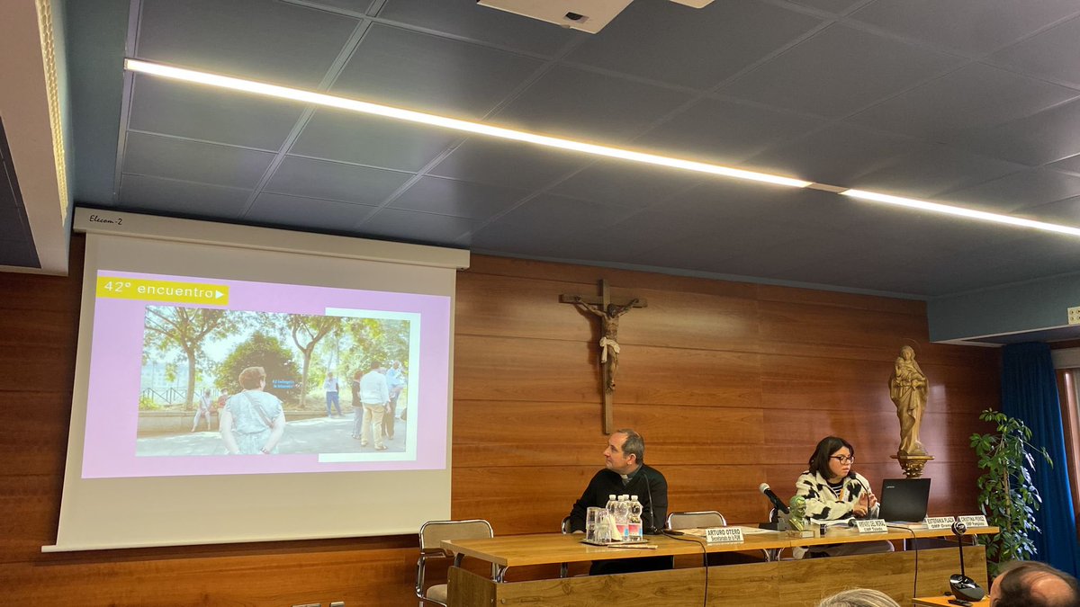 misionescaceres's tweet photo. Segundo día:
XX Encuentro de empleados y voluntarios de las Delegaciones de Misiones y OMP 
Demos Gracias por más un día, con Laudes y Eucaristía, llenar las pilas con el amor de Dios, recordando las víctimas en Turquía y Siria. Bakhita
 
#misionescoriacaceres https://t.co/p9p4TmrrTX