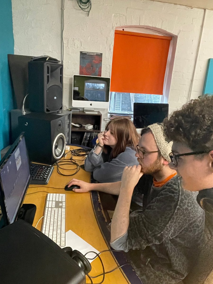 LeamingtonLAMP's tweet photo. Editing music videos for part of our Youth Music project last night https://t.co/XkuYJY7HJB