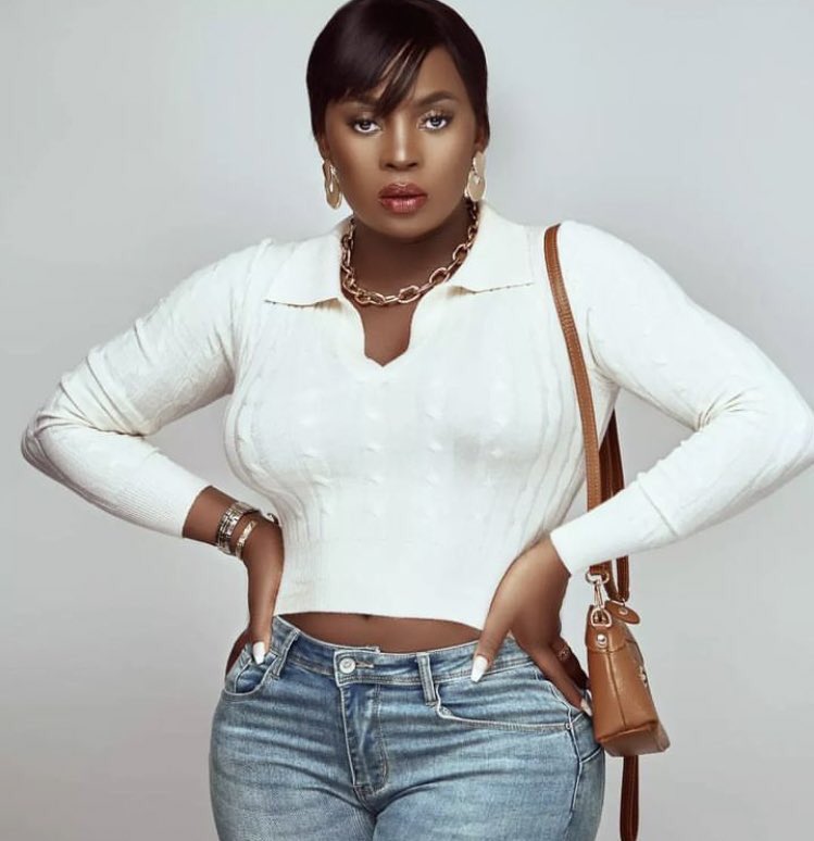 DnJAudio's tweet photo. #WCW
Who was your female heavyweight Ugandan female artist of the 2000s between Juliana Kanyomozi & Iryn Namubiru?
You can always stream the Best of the 2000s mixtapes on our @mixcloud via https://t.co/3ML9CuAxAH
#DnJAudio #UgandanMusic #musiclife #DnJMixtapes https://t.co/CQ4cyZIhig