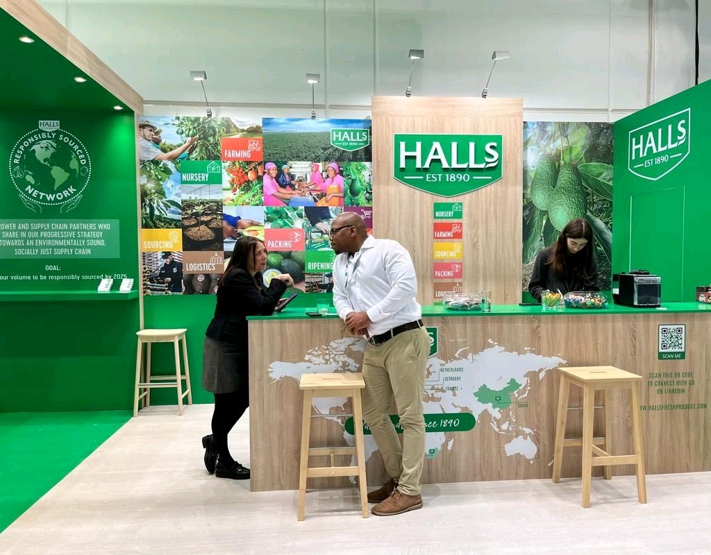Halls tweet media
