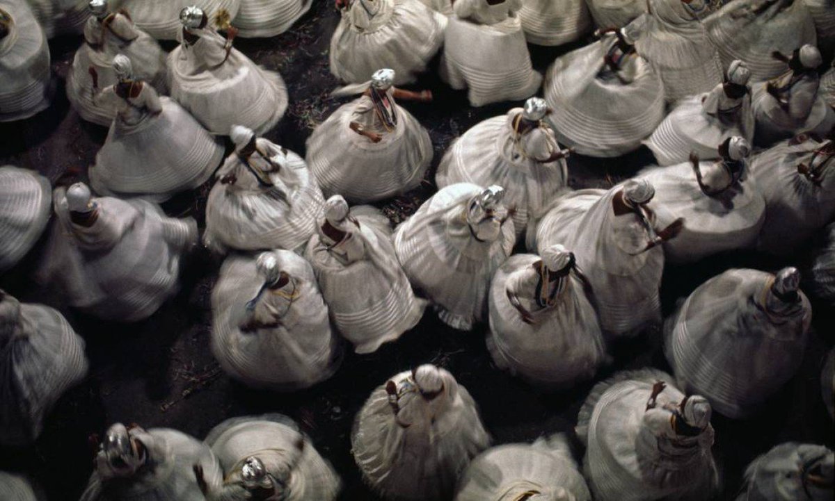 _renanguerra's tweet photo. sou completamente apaixonado pelas fotos do Bruno Barbey do Carnaval brasileiro nos anos 70/80. olha coisa mais linda https://t.co/YBsgF3ikcd