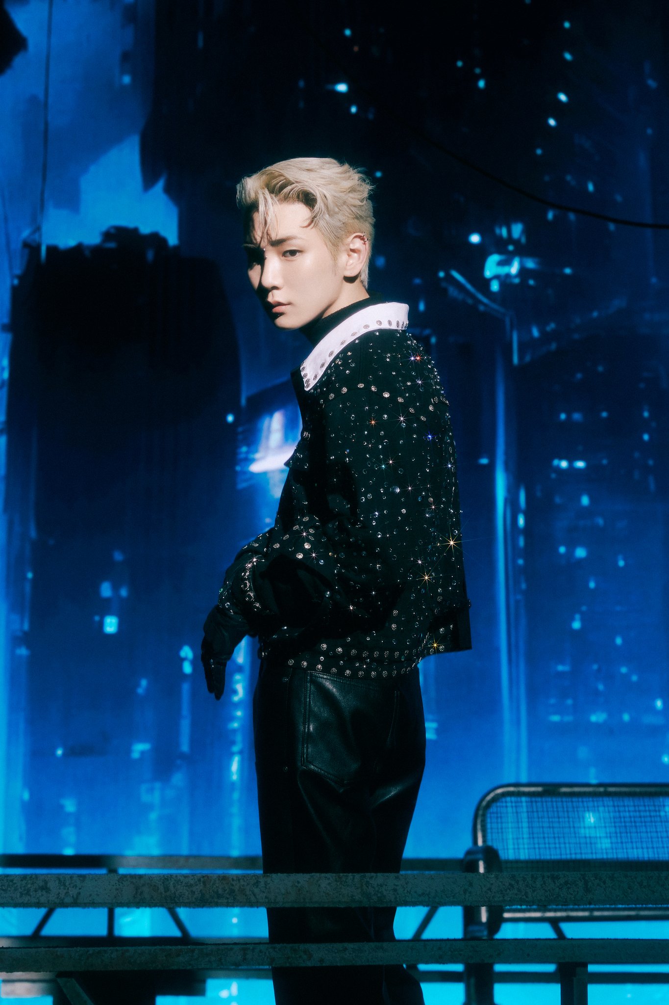 SHINee on X: 