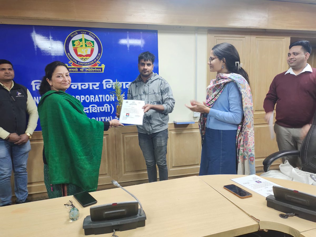 Deputy Commissioner, Shahdara South Zone (@dcshahsouth) on Twitter photo Committed to welfare of our safai karmis, shahdara south zone today distributed sanction letters to 17 compassionate appointees, more are in pipeline. <a href="/MCD_Delhi/">Municipal Corporation of Delhi</a> <a href="/SBM_MCD/">Swachh Survekshan MCD</a> <a href="/GyaneshBharti1/">Gyanesh Bharti</a> Committed to welfare of our safai karmis, shahdara south zone today distributed sanction letters to 17 compassionate appointees, more are in pipeline. <a href="/MCD_Delhi/">Municipal Corporation of Delhi</a> <a href="/SBM_MCD/">Swachh Survekshan MCD</a> <a href="/GyaneshBharti1/">Gyanesh Bharti</a>