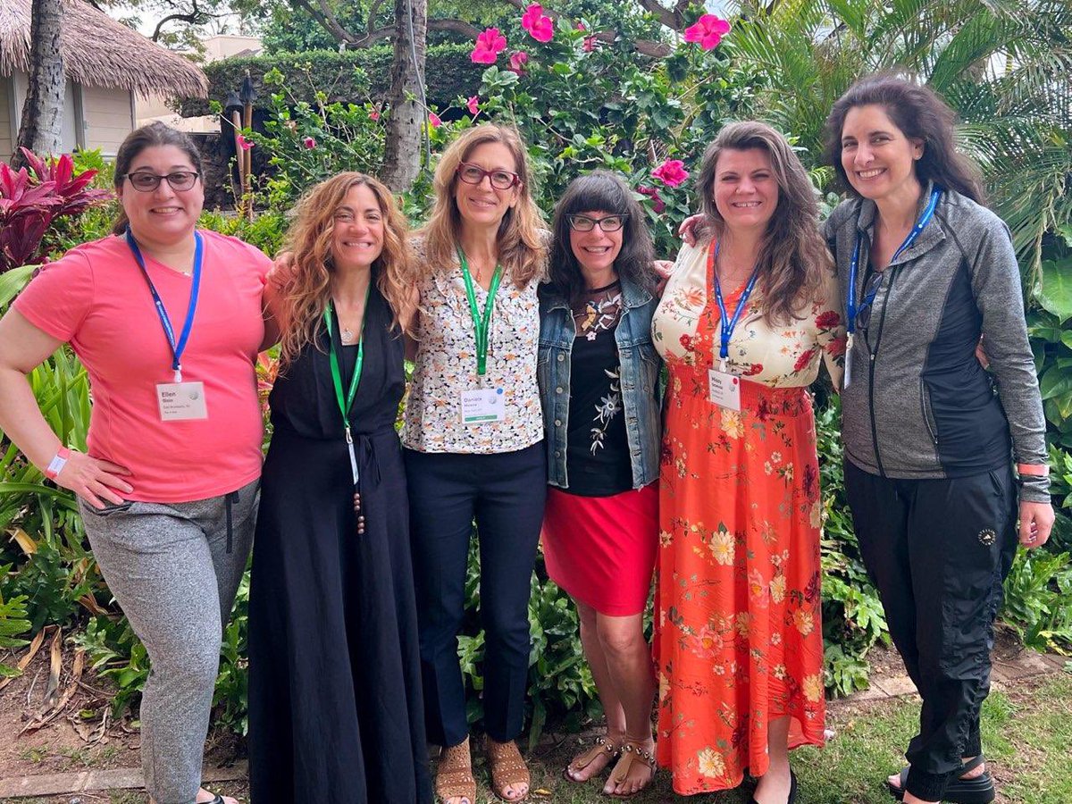 FeliceSchnoll's tweet photo. Leaving annual esophageal meetings in Hawaii. Beyond the incredible exchange of scientific knowledge, I am so energized by the camaraderie I enjoy with some of the most talented women in the field #womenoftheforegut #hawaiicourse #BetterTogether @Daniela_Molena @sgworrell https://t.co/8vdrNE05kS