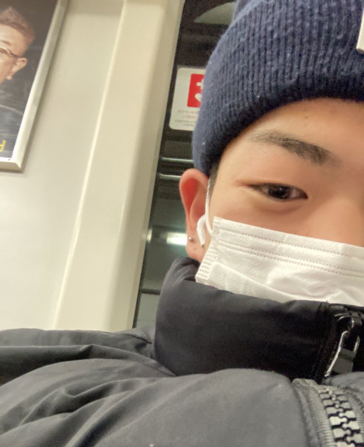 Fz2Wg's tweet photo. 再投稿。
こんな顔でも仲良くしてください😄
鍵垢にしたから大丈夫なはず笑 https://t.co/IUyNQNirWo